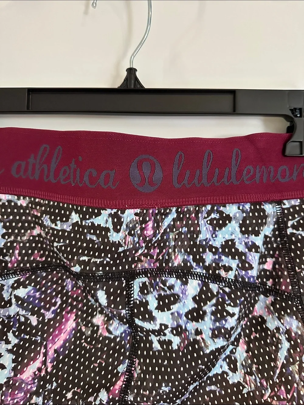 lululemon athletica Multicolor Abstract Athletic Shorts with Burgundy Waistband